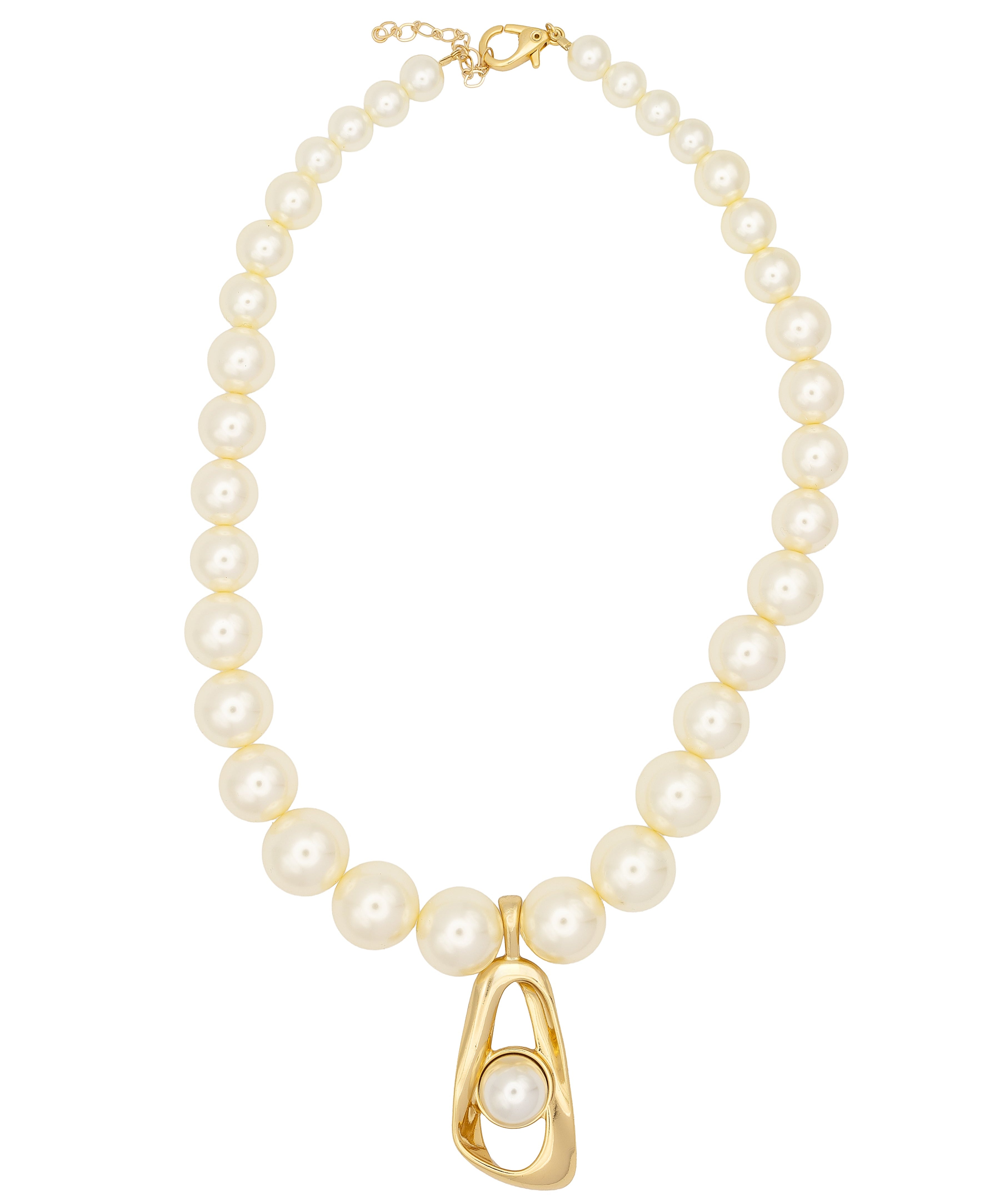 Modern pearl necklace with sculptural gold pendant. Elegant, dimensional, and handcrafted for intentional style by DrammaⓇ.
