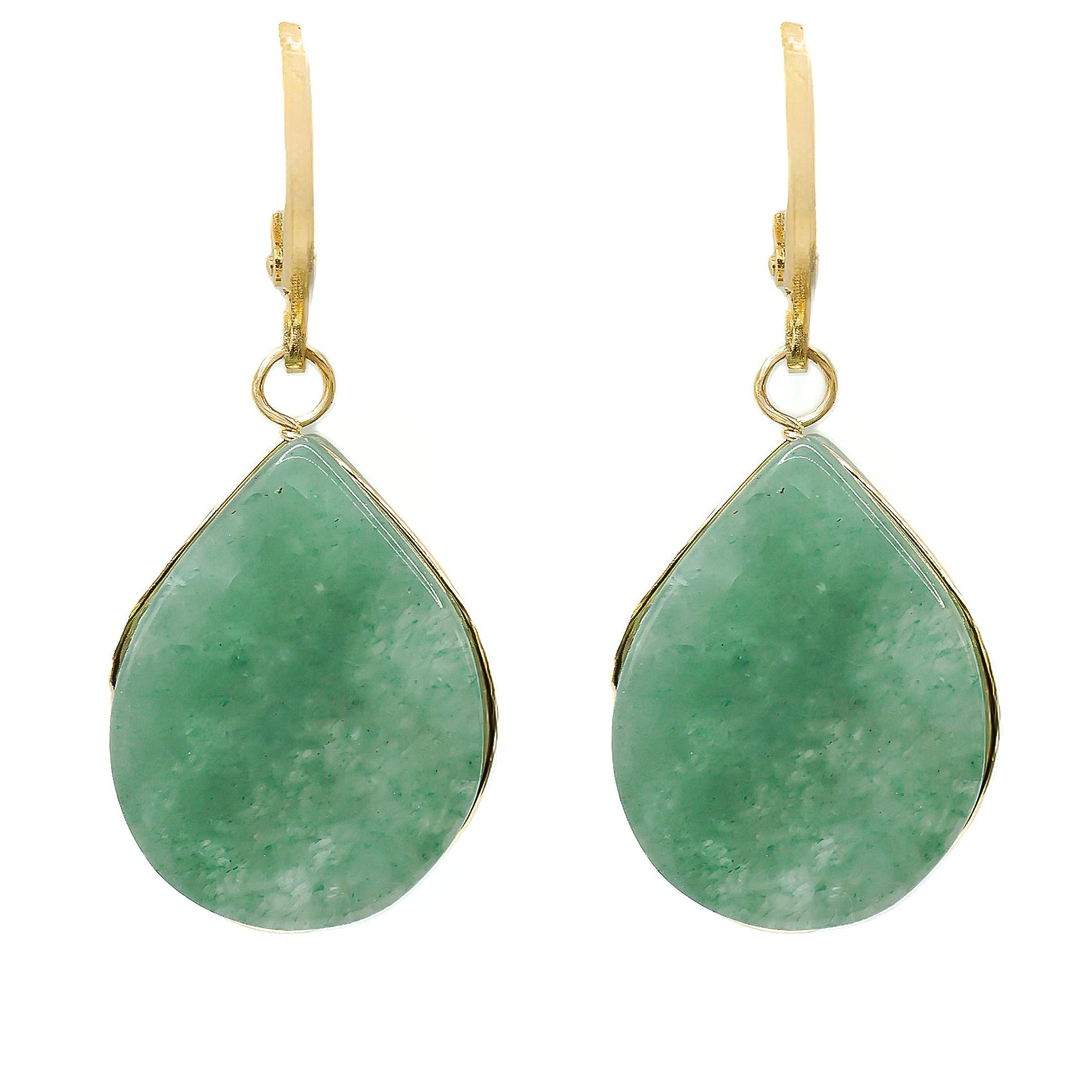 Teardrop jade-green resin earrings with gold leverback. Lightweight, hypoallergenic, and handmade in small batches. Effortless everyday elegance by DrammaⓇ.
