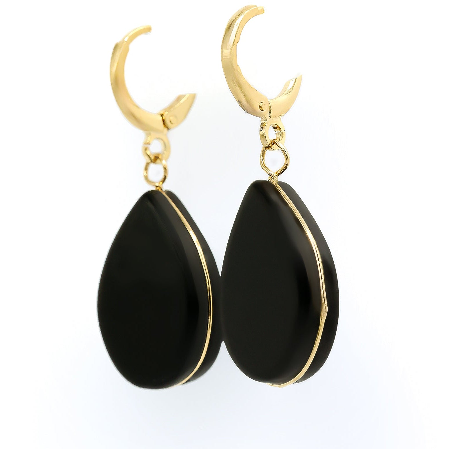 Black teardrop earrings with gold leverback clasp. Lightweight, hypoallergenic and handmade. A refined statement for everyday and evening wear by DrammaⓇ.