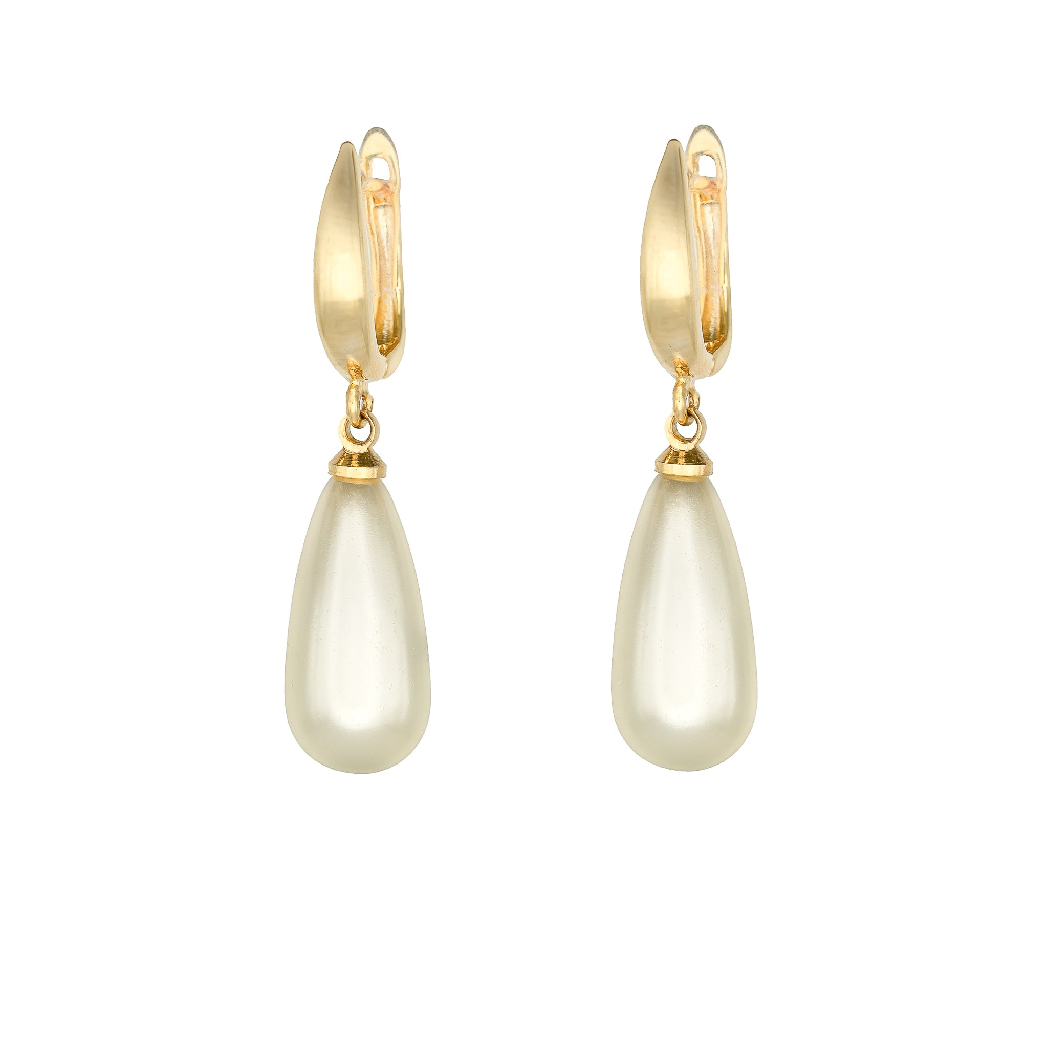  Elegant elongated pearl drop earrings with 18k gold-plated leverback. Lightweight, hypoallergenic, and timeless. A classic piece for sophisticated style by DrammaⓇ.
