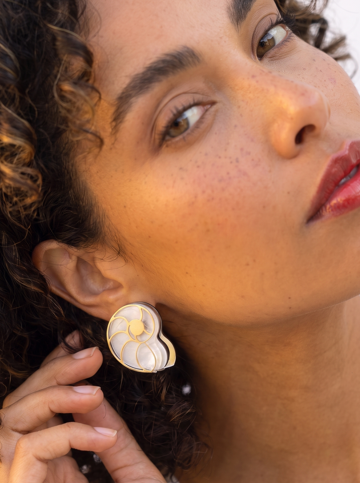 Ethereal Flow subtle Earrings
